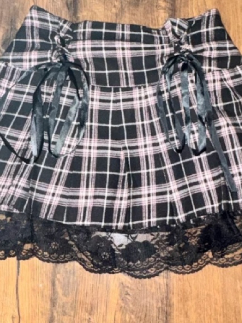SHEIN Pink & Black Plaid Lace Trim Pleated Mini Skirt - Size XS (US 2)